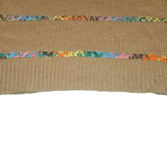 BIBI Sweater Women's Size Large Tan With Multi Color Chris Cross Yarn Stitching - Picture 8 of 9